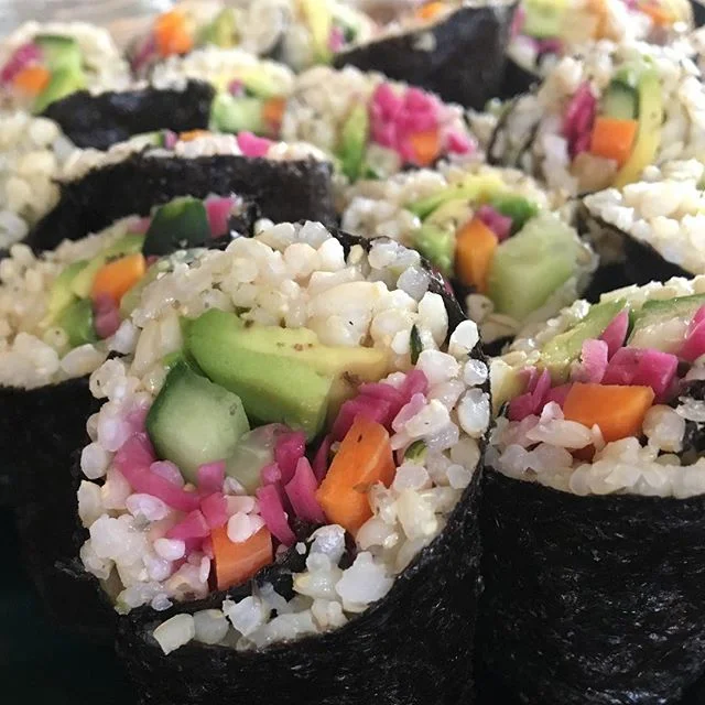 As you come to know yourself and respect your body, the only rule you need to follow is to eat what feels right. Right now that means sushi 🤗.