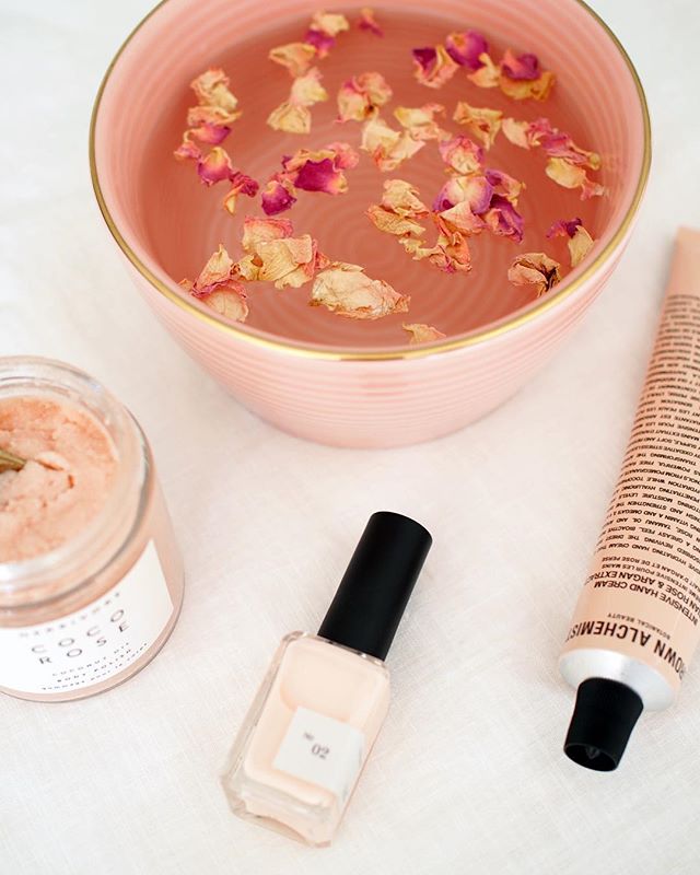Have you read our latest guide? How To Get The Perfect Natural DIY Manicure is now live on the website. It&rsquo;s an easy 10 step self care routine using our favourite natural hand and nail products to create a flawless mani. Go check it out beauty 