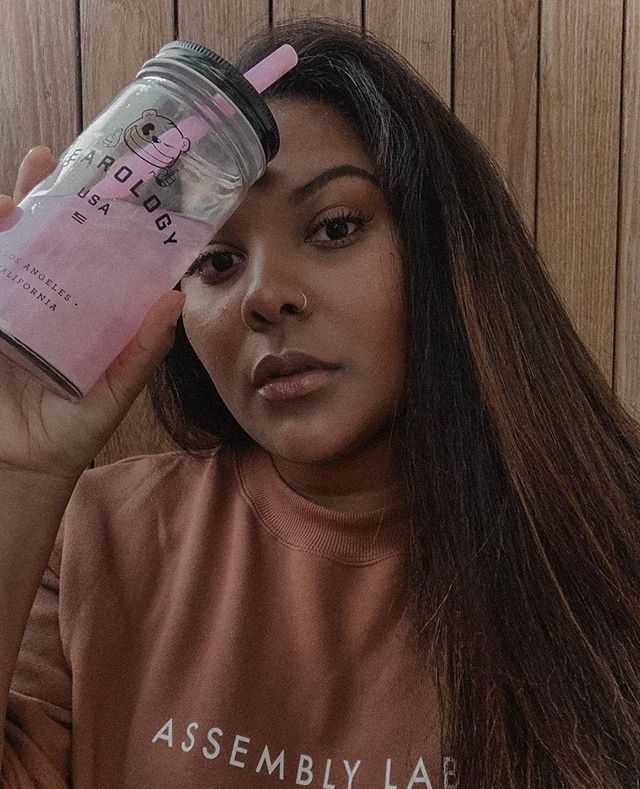 ✨ WHAT COLOR IS YOUR AURA? ✨
❊⁠
@Yourlittlewildchild is eminating real self-love with the #Pink #Aura of our #Shimmering #PinkLemonade. 💖 Thank you for sharing you're good vibes with us. ✨
❊⁠