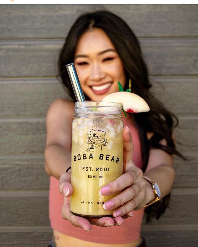 🎶Issa Hot PEACH Summer, so you know she got it lit!🎵We are very excited to launch our latest collaborative effort. The beautiful &amp; lovely, @elizabethtran626 is teaming up with #Bearology on a personalized drink, fitted based off her personality