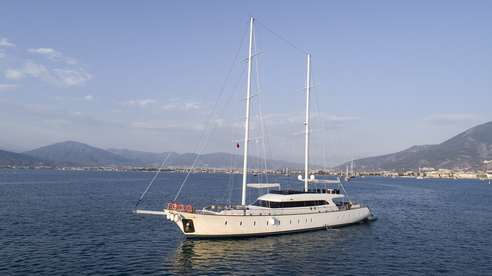 Queen of Makri - 6 cabins