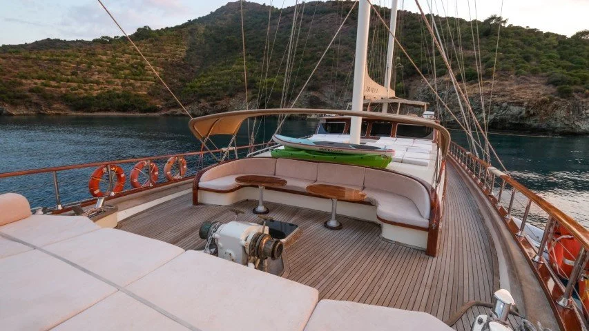 Alfresco dining on the bow of a luxury Gulet in Turkey