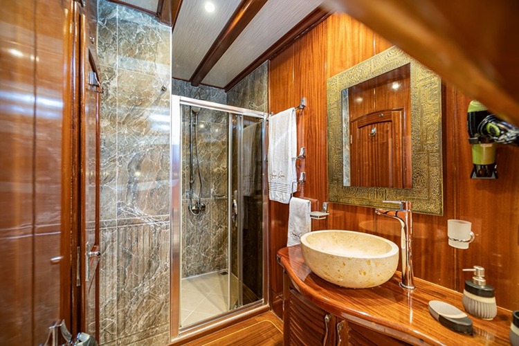 Lycian-Queen (Sized) (26).png