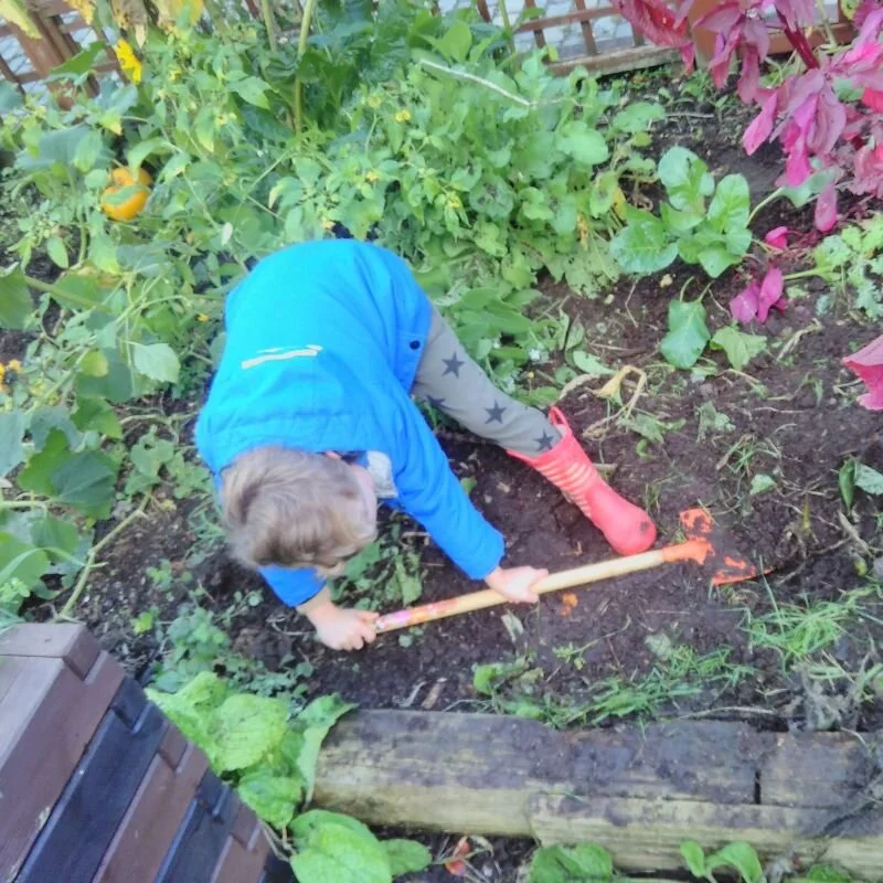 Families Go Wild in the Garden!