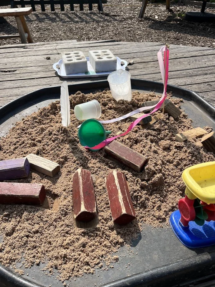 HALF TERM: All-day Messy Play 