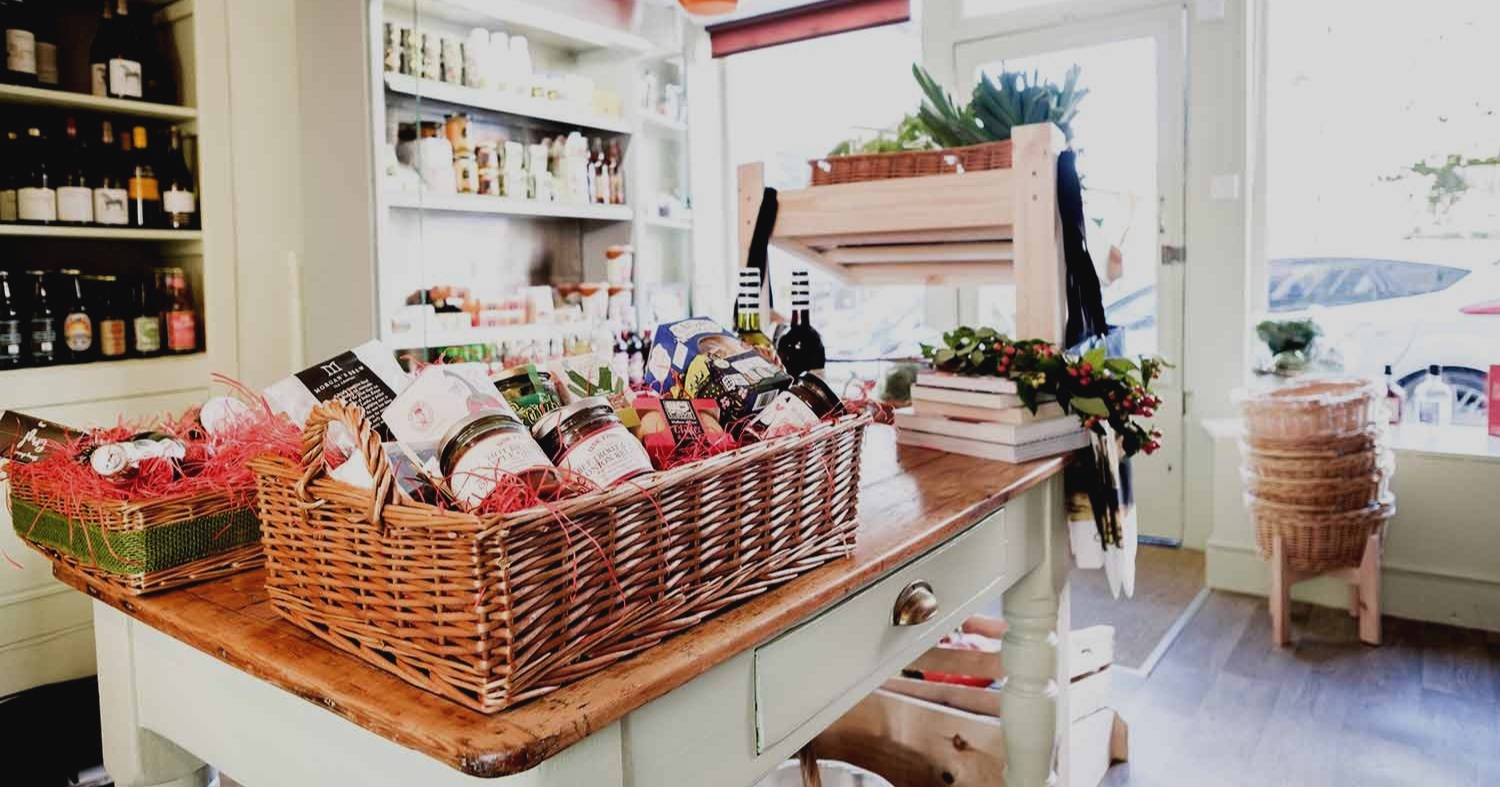 Another-shot-inside-the-deli-1500dpi.jpg