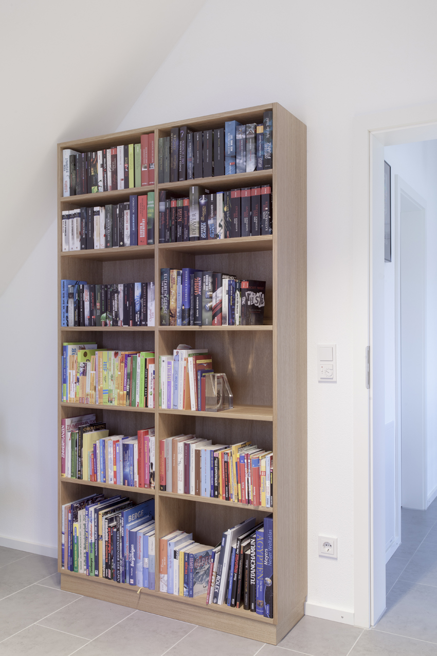 bücherregal_eiche_schreinerei_schmid_fahrenzhausen1.jpg