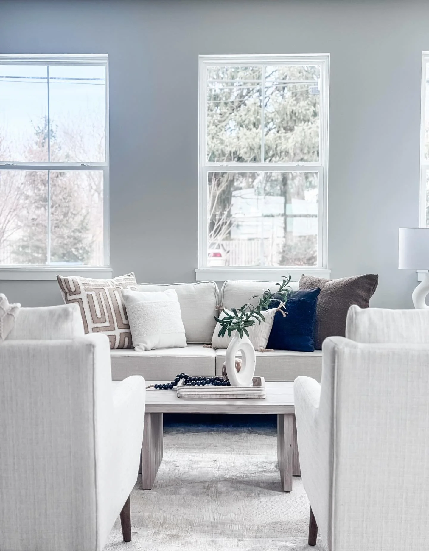 Sneak peek of today&rsquo;s stage!  More details to follow!🏡Brand new build in HomePlace/Carmel! #westelm  #classichomela #carmelindiana