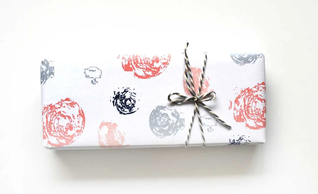 FREE Printable - Rose Gift Wrap