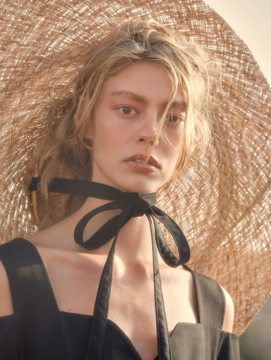 Wool-Magazine-Spring-2018-Ondria-Hardin-Saskia-Wilson-1-2.jpg