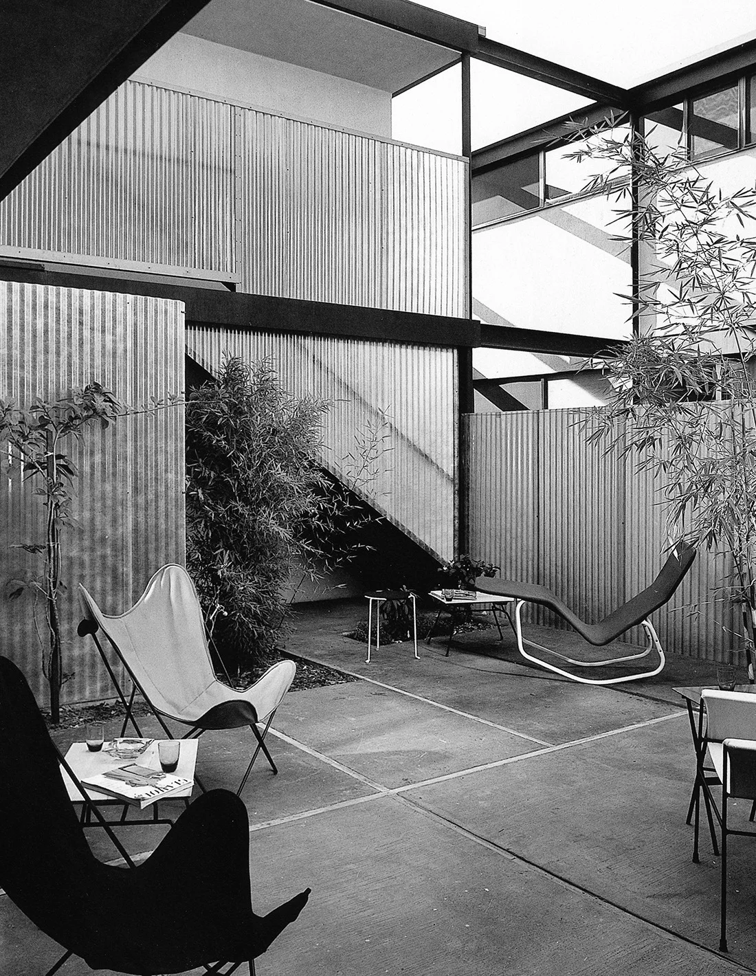 Raphael Soriano - Internal Courtyard, Colby Apartments, Los Angeles, California, 1950
