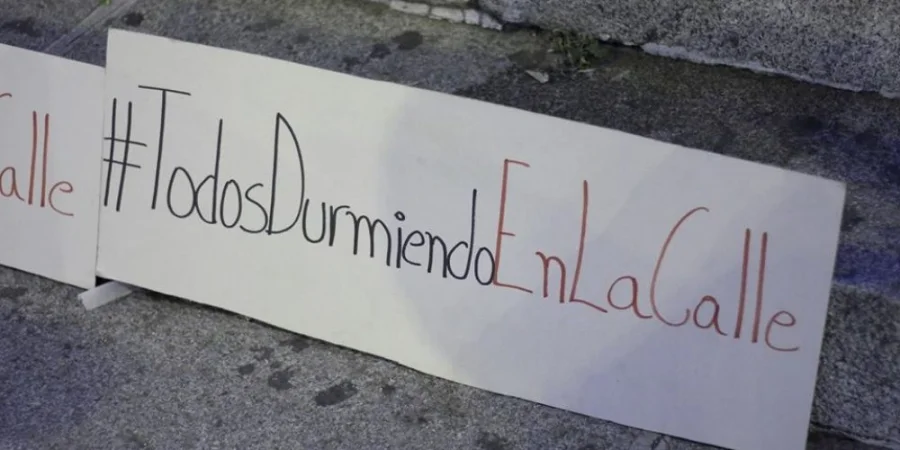 3º #TodosDurmiendoEnLaCalle en frente del CAP de Drassanes (11-12 nov.)