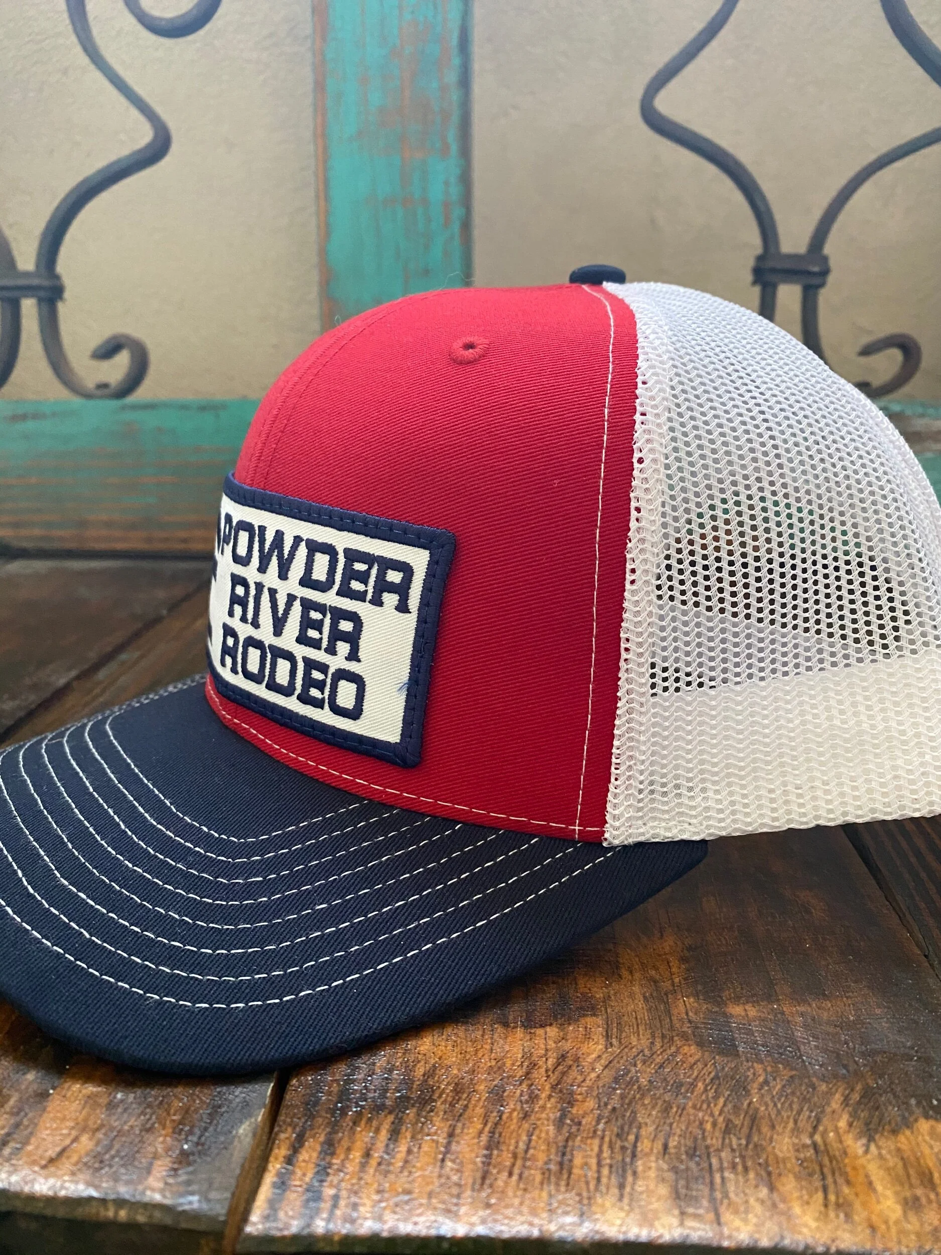 38CA2AC7-5C95-4158-AB26-3012A2470195