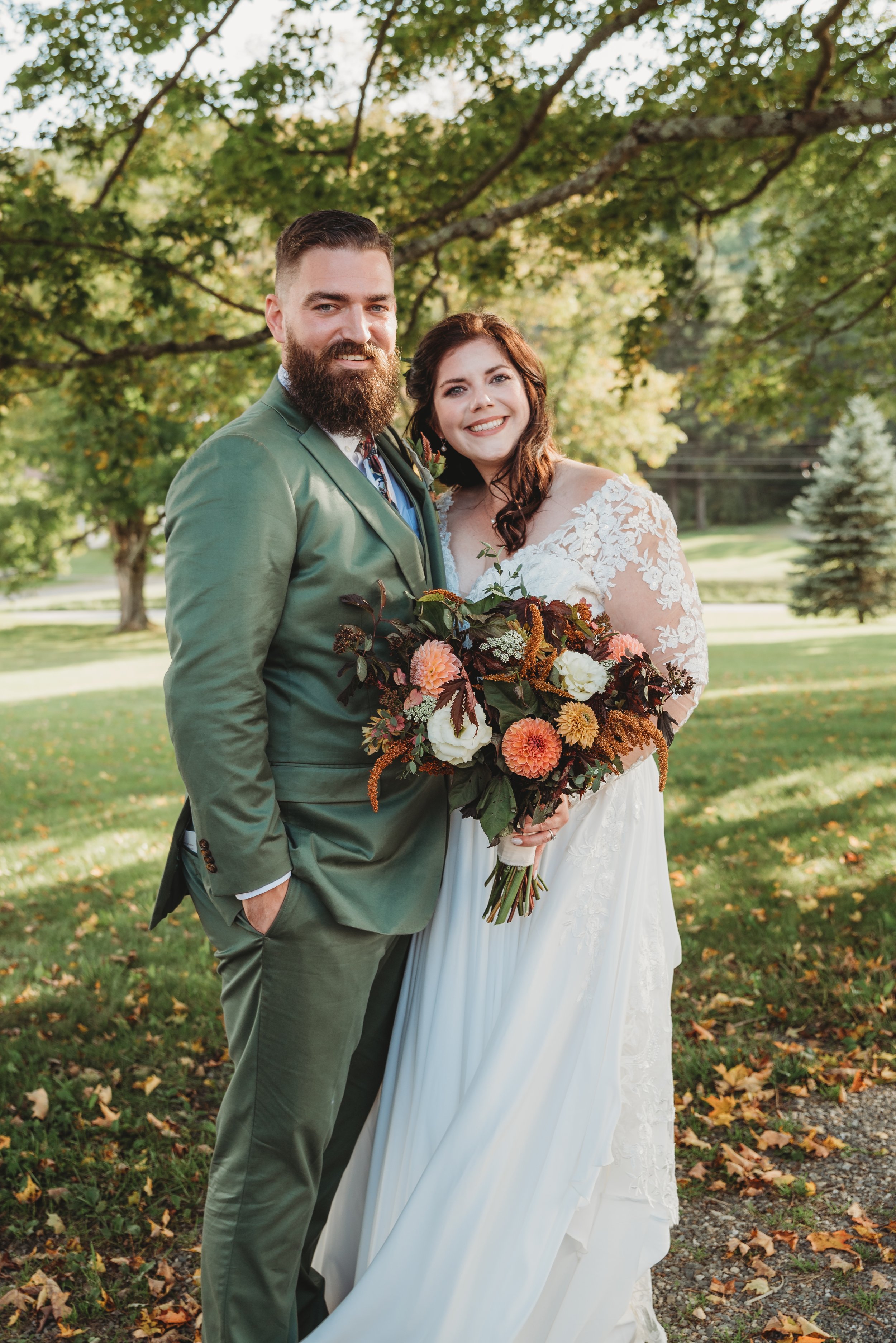 September Wedding, Maple Leaf Photography