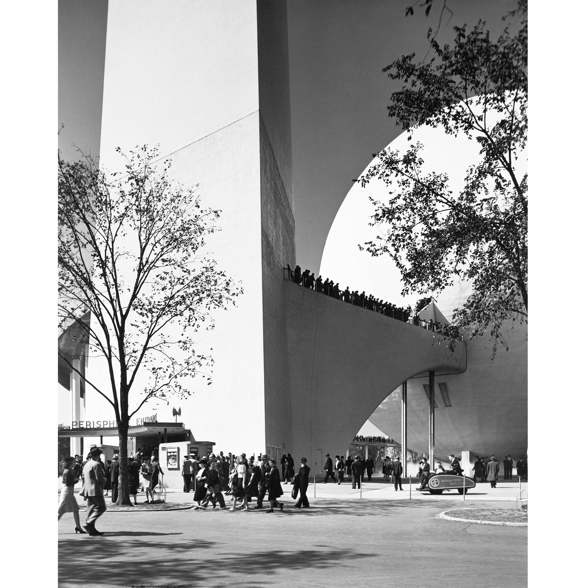 New York World's Fair 1939 - Trylon and Perisphere