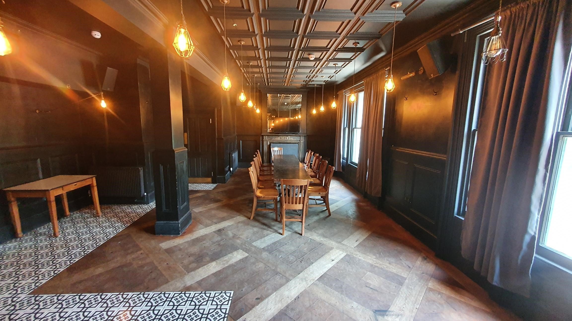 Private Room 1.jpg