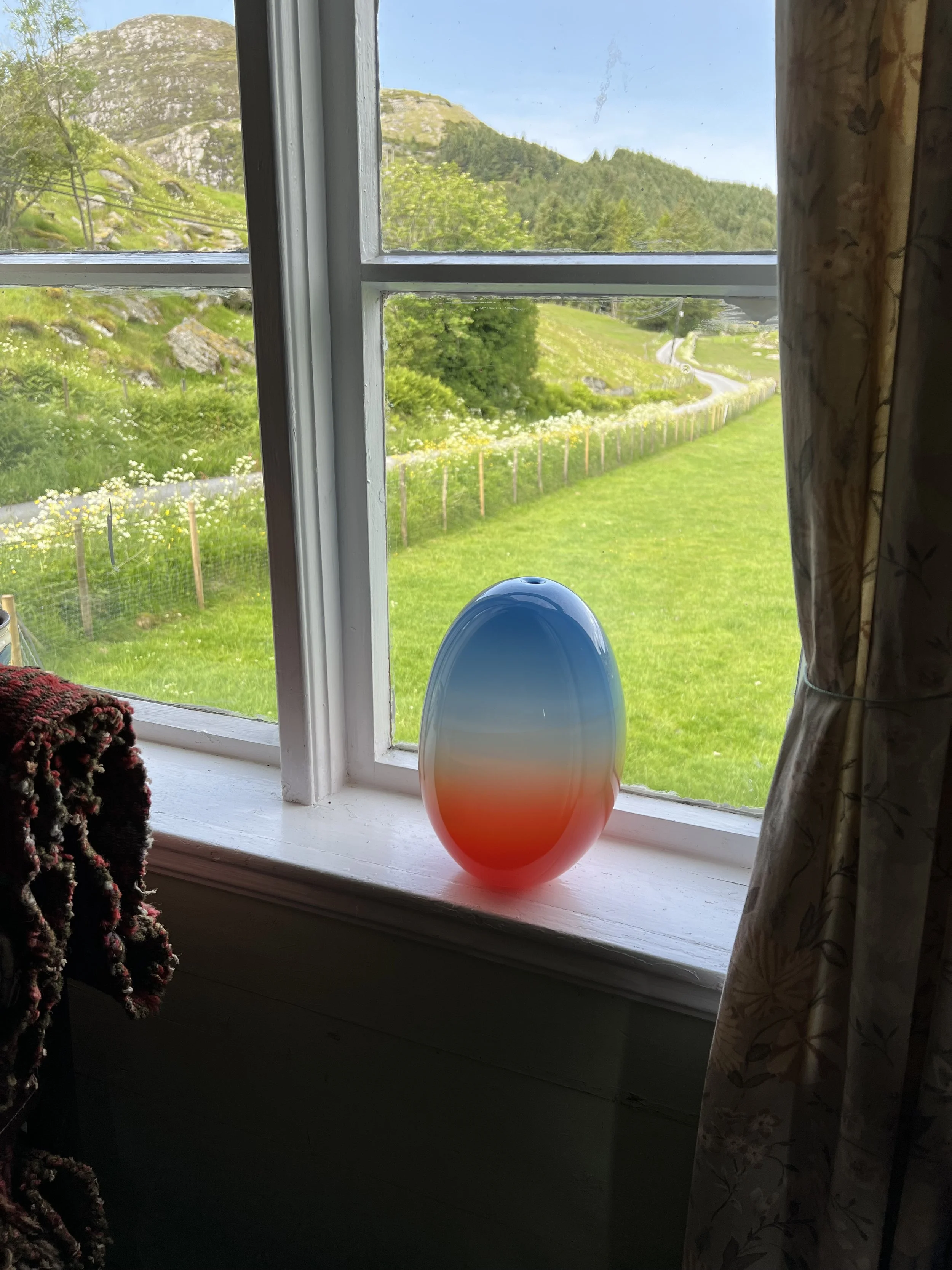 Under overflaten, Eirin Bjørsland Hansen