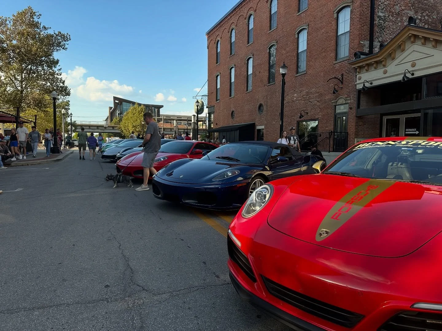 We&rsquo;ve got 34 cars from @fortwaynedrivingclub lined up from @thelandingfw to @thepearlfw until 7PM! Don&rsquo;t miss @loselectroband playing at @duckysfw 🎶