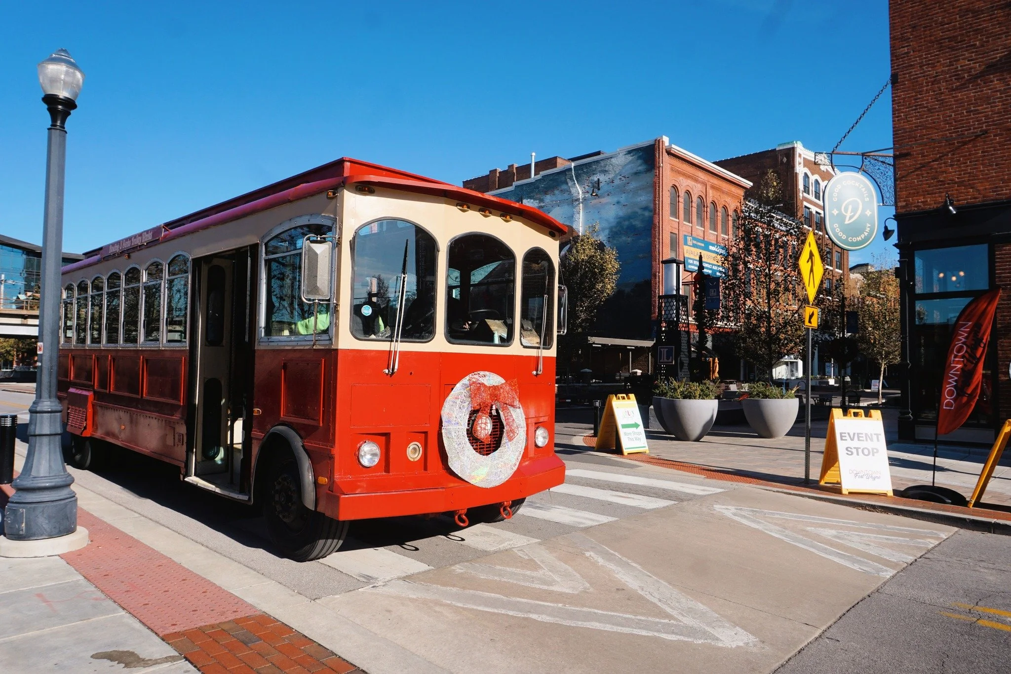 🛍️ Holly Shopping returns this Small Business Saturday, November 29!
Make The Landing one of your stops&mdash;shop our local businesses, explore the district, and grab a bite while you&rsquo;re here.

🚎 Plus, enjoy free trolley rides to help you ho