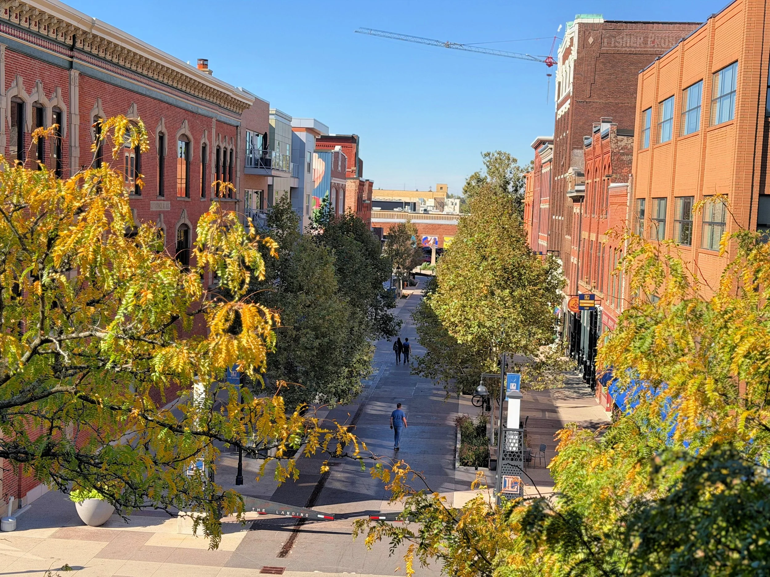 It&rsquo;s a beautiful day in the neighborhood. Come grab lunch and enjoy the sunshine. 🌞