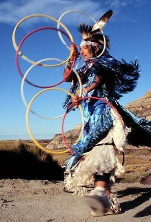  Lakota artist  Kevin Locke &nbsp;performing a Hoop Dance.&nbsp; 