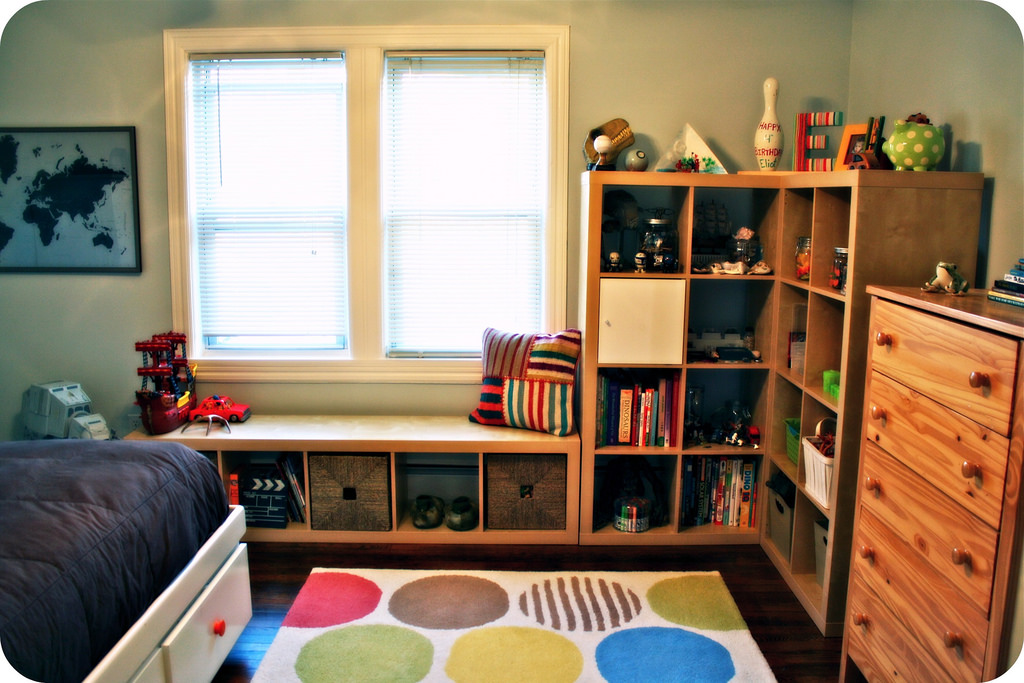 sos-organized-kids-room.jpg