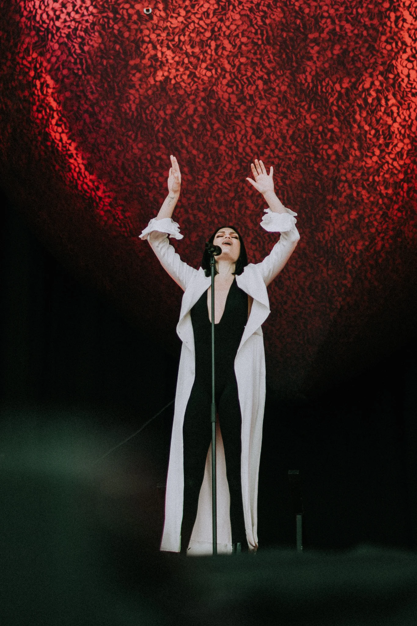 IoW18_Saturday_Jessie J_Main Stage_Caitlin Molton_10732.jpg