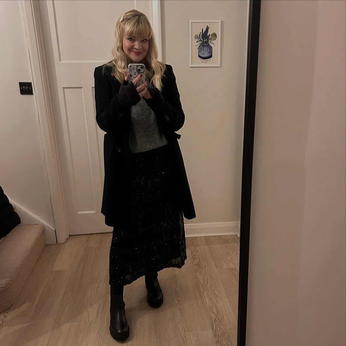 Had another birthday - they keep coming, dammit! 😬 But this one was markedly improved by lovely dinner with friends and a fab review of Connie in this month&rsquo;s Prima magazine. &lsquo;Unputdownable&rsquo; - I&rsquo;ll take it! Thank you @nina_fr