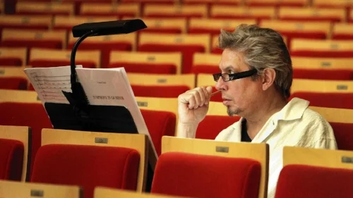 la-1860783-et-elliotgoldenthal-5-lkh-jpg-20140507.jpg
