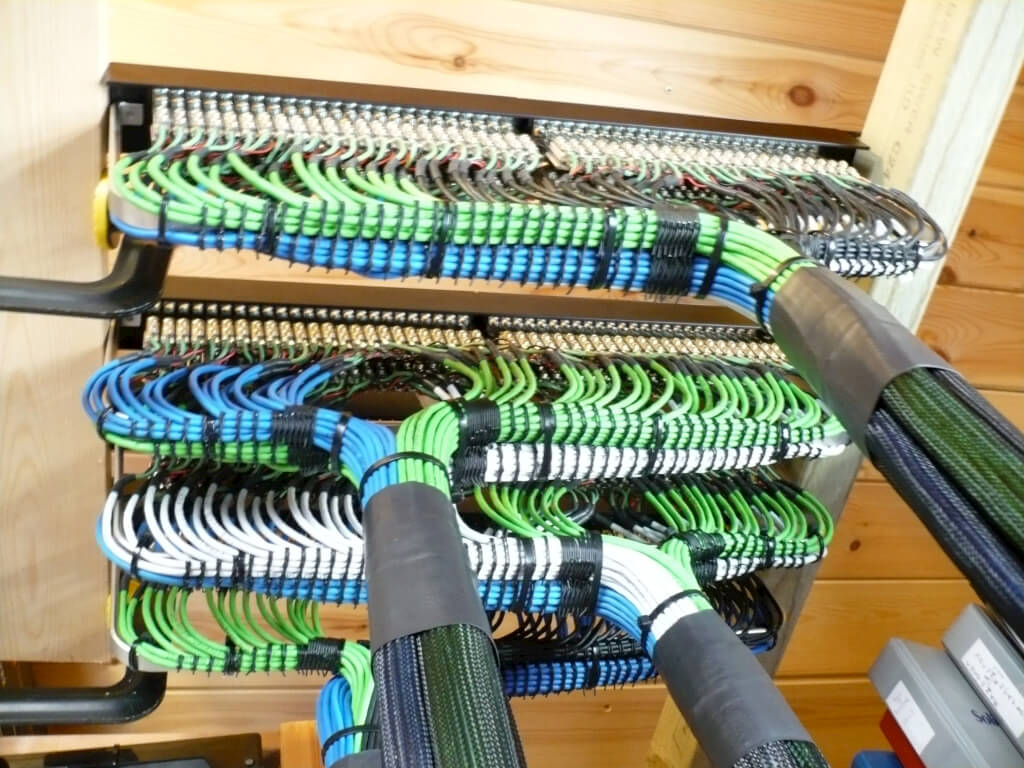 patchbay-wires-on-restored-trident-mixing-desk-evolution-studios-oxford.jpg