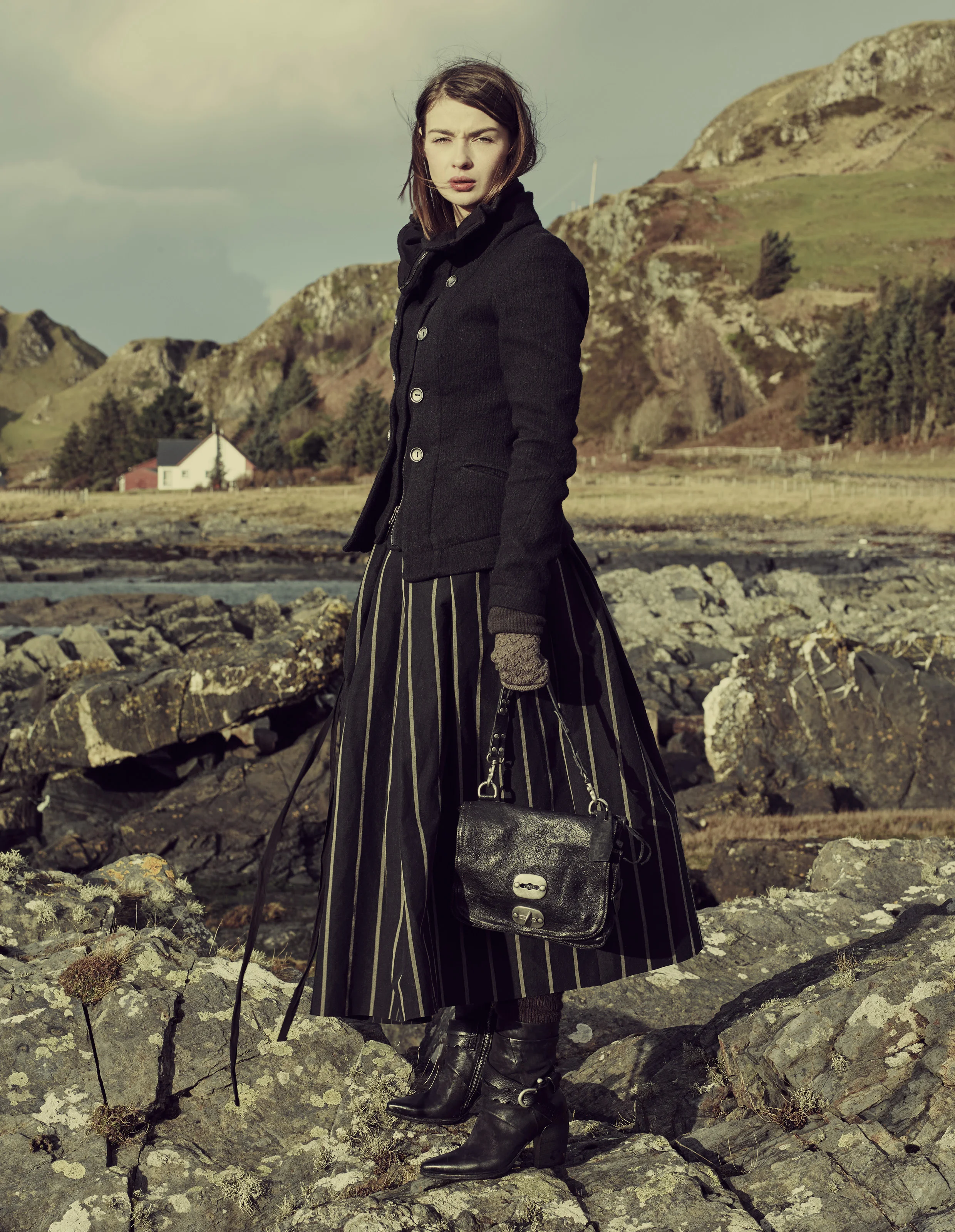blank_communication_as98_aw17_2480x1600_2.jpg