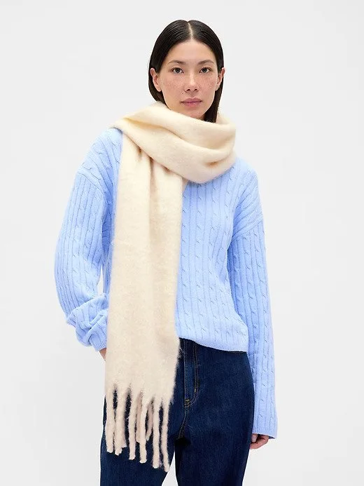 gap scarf.jpg