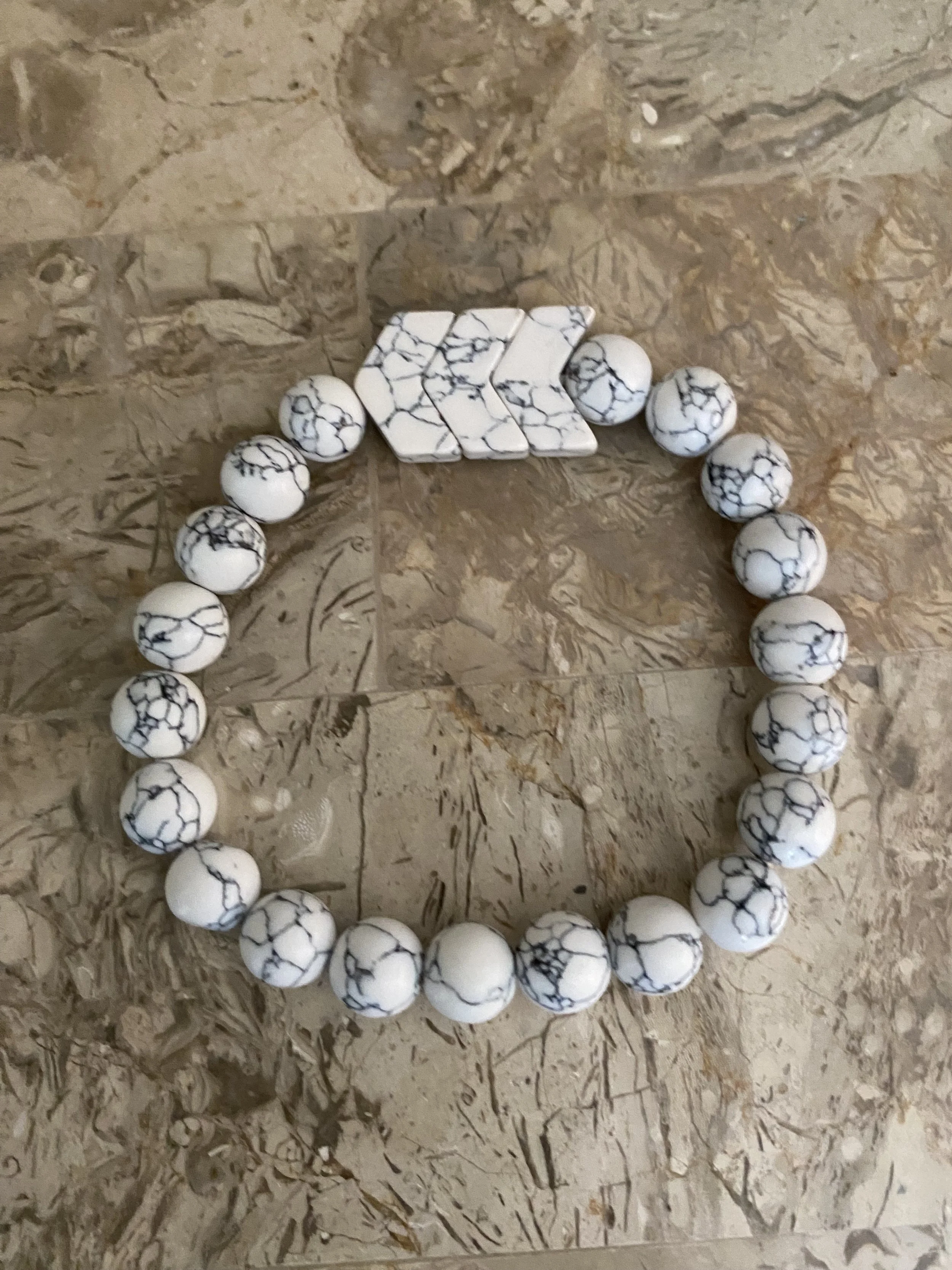 Semi-precious howlite triple chevron stretch bracelet.