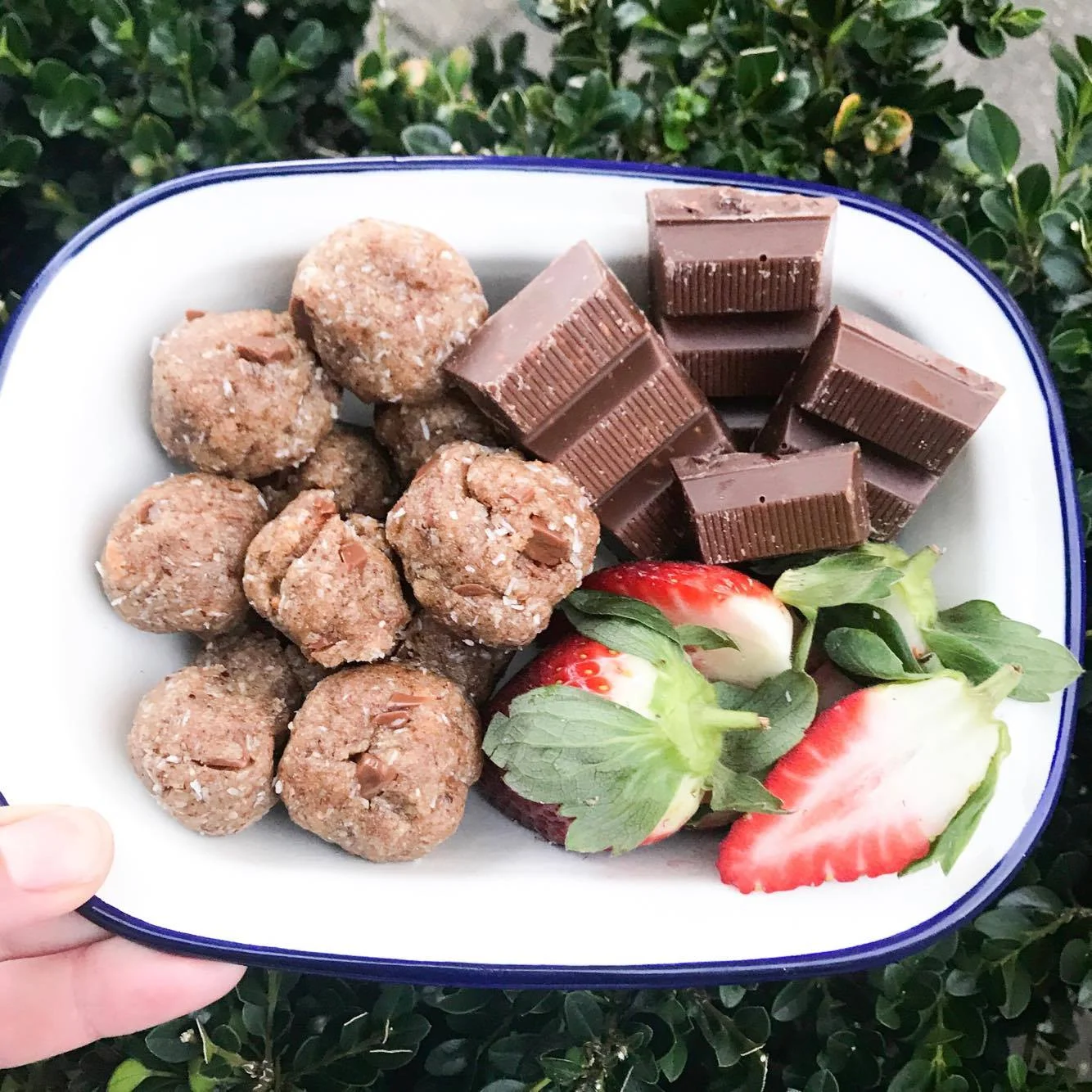 Chickpea Cookie Dough Balls