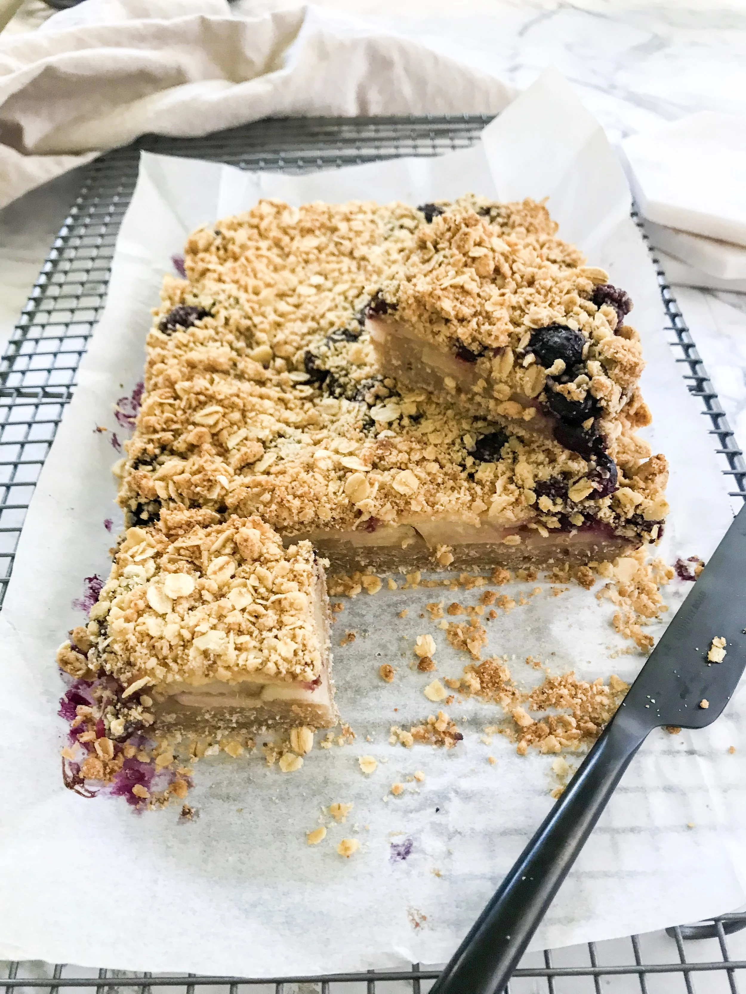 Apple & Blueberry Crumble Bars