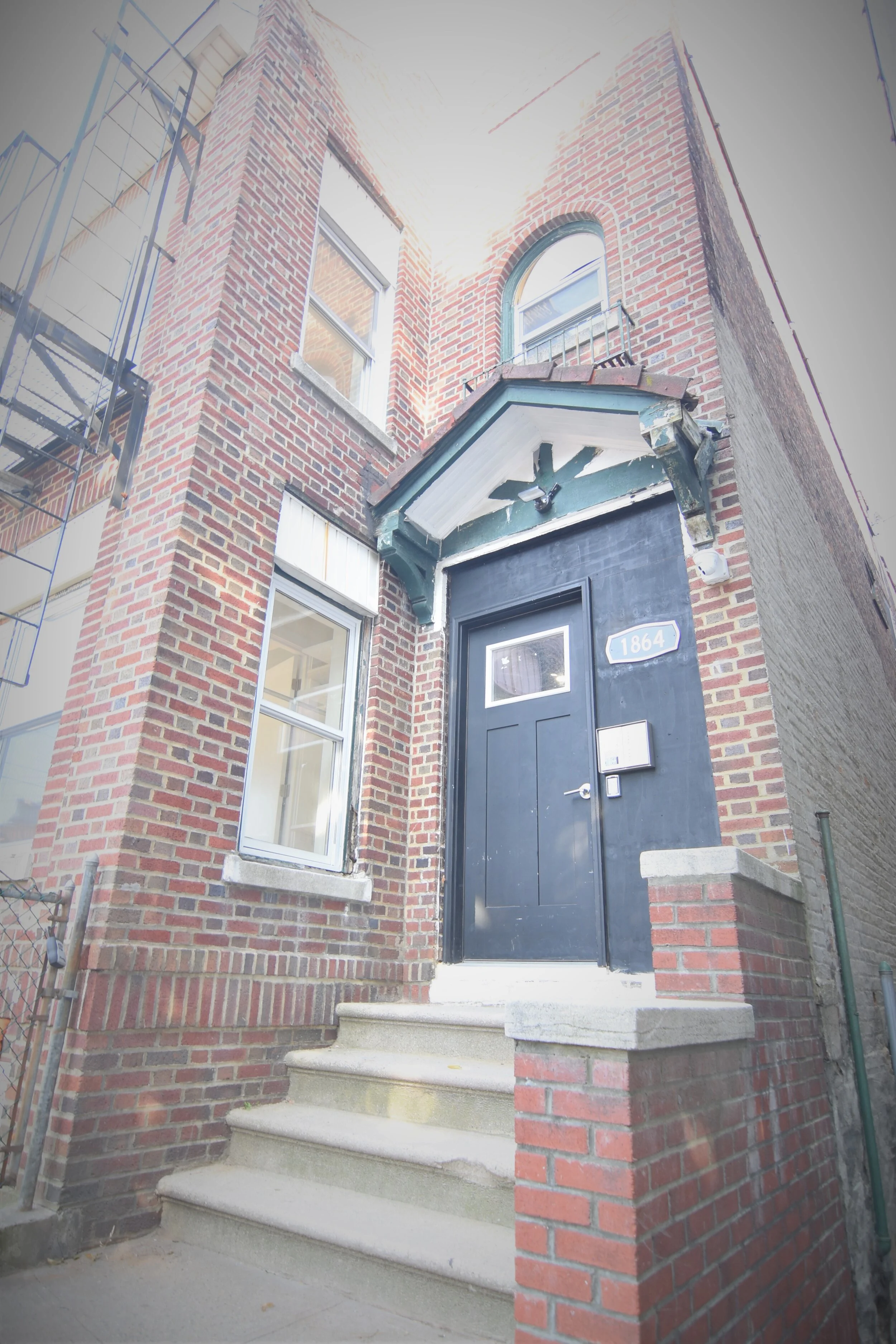1864 Harrison Avenue #2A_Studio_$1500