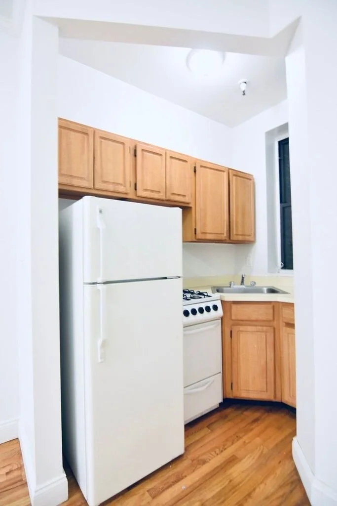 118 East 102 #1A_Studio_$1500