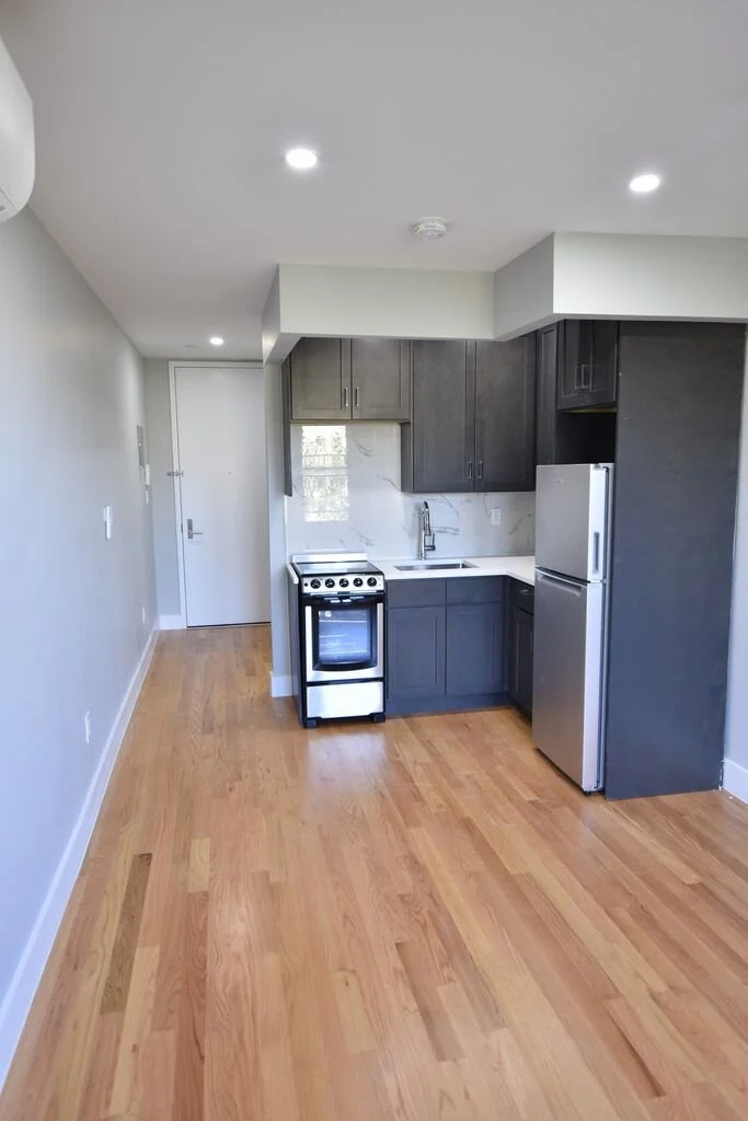 1684 Grand Avenue #3C_Studio_$1420