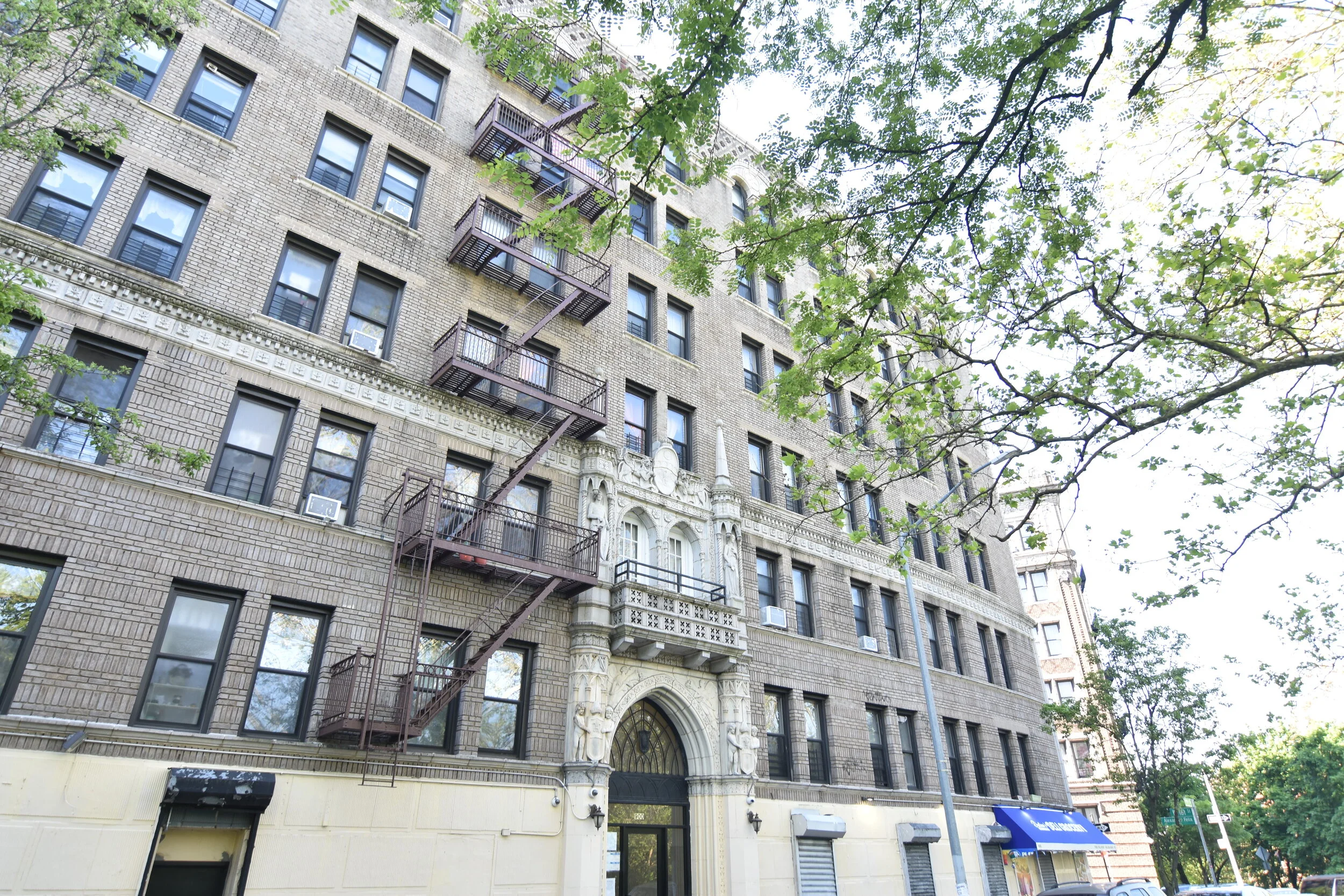 2114 Daly Avenue #4C_1BR_$1425