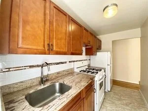 1353 Sheridan Avenue #5D_1BR_$1595