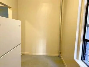 378733375.jpg