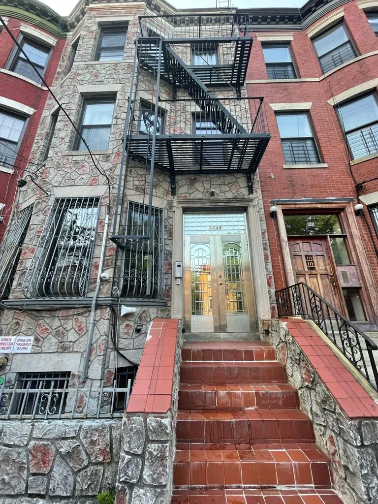 1048 Morris Avenue #1B_2BR_$2350