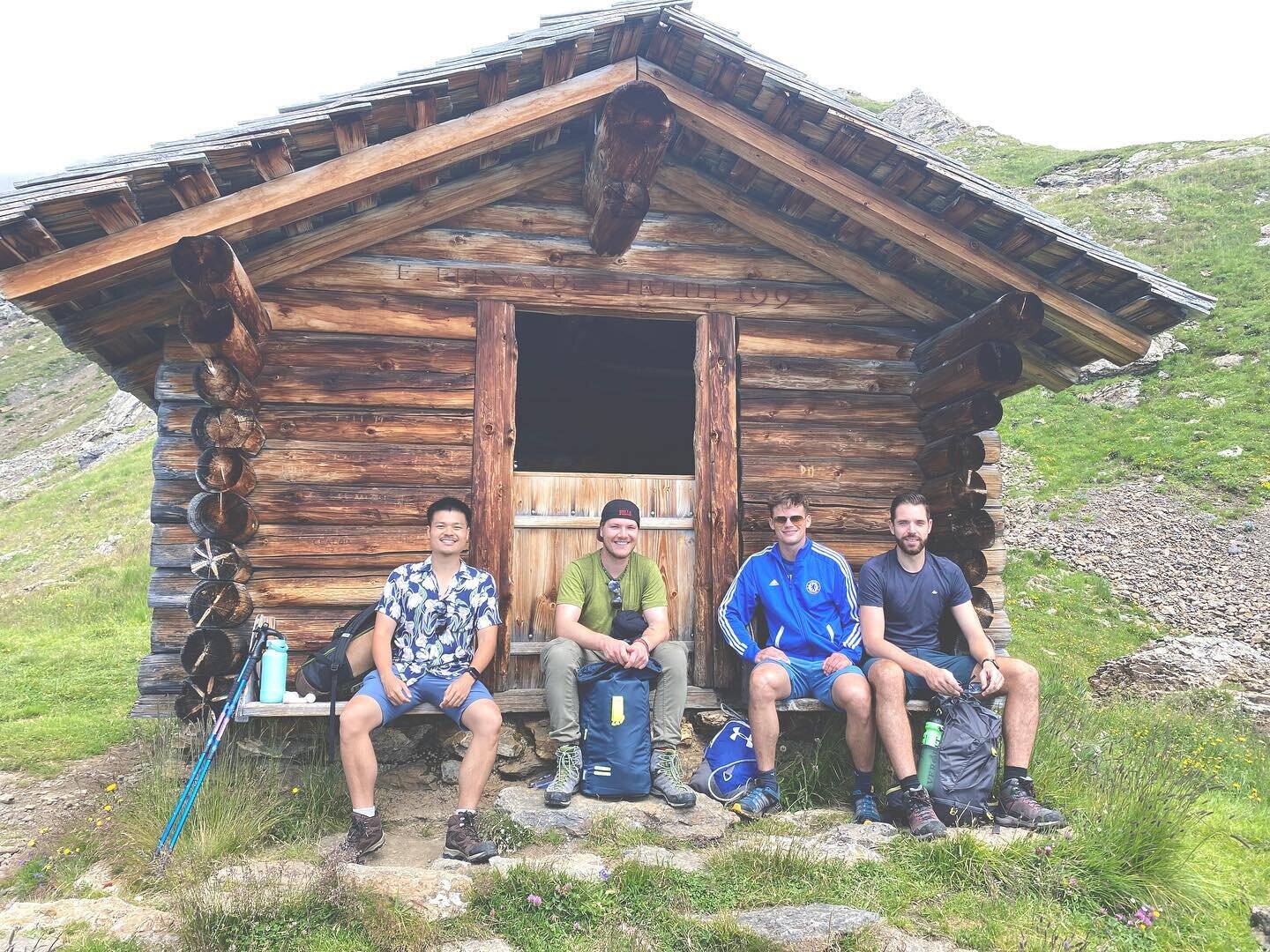 One of the greatest adventure of hiking from Bassalp to Bachalpsee at Grindelwald, Switzerland 🇨🇭 with my amazing friends.
.
.
.
#grindelwald #switzerland #fantasticbeasts #harrypotter #swissalps #swiss #mountains #jungfrauregion #alps #newtscamand