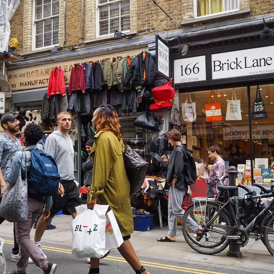 street_bricklanehustle_london.jpg