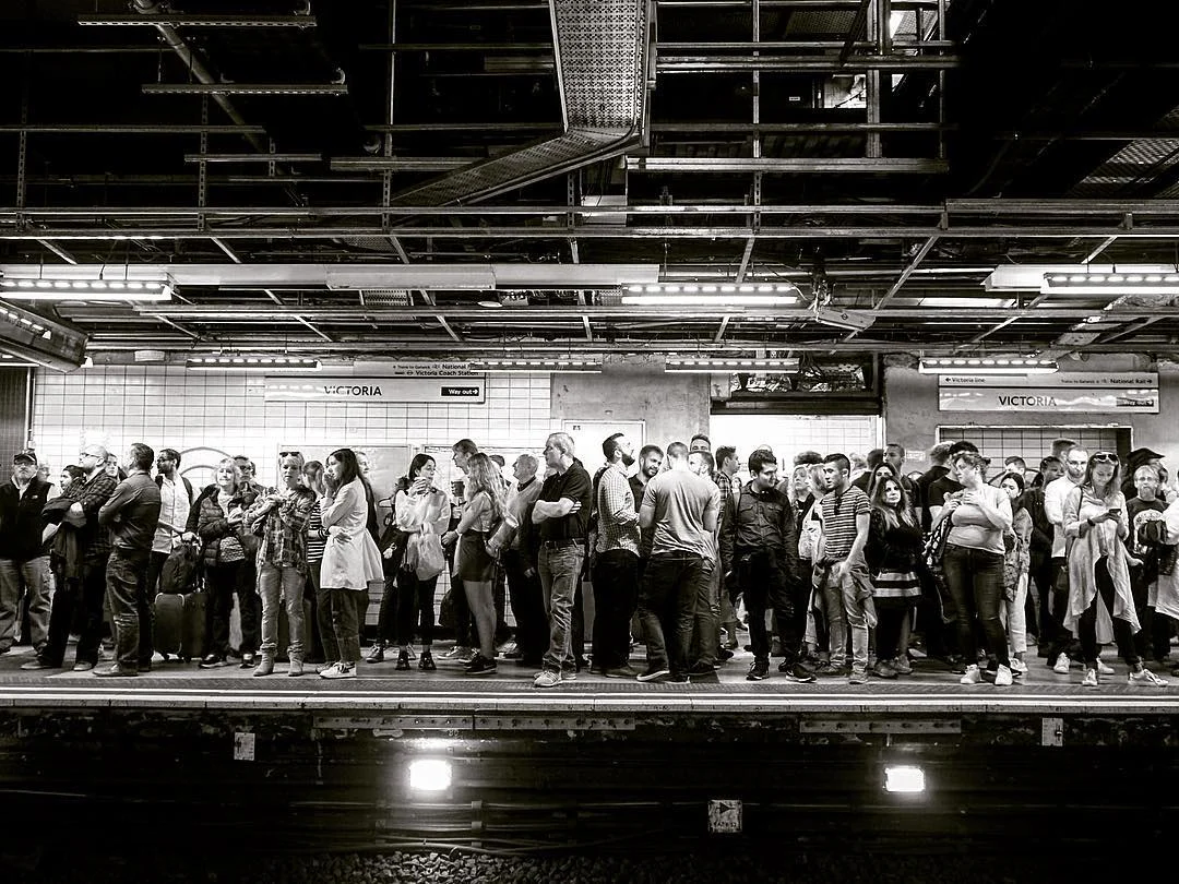 street_bwvictoriatube_london.jpg