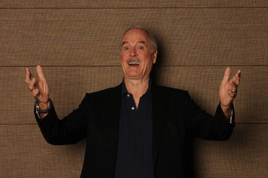 12915075_web1_Cleese-Encore1.jpg