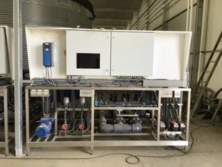 IMG_0989 2 Small.jpeg