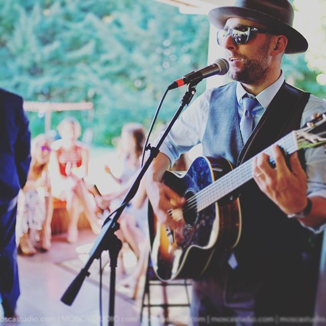 Summertime vibes! Great capture by @moscastudio up at @gorgecrest this past weekend! Have you booked your quality live music and DJ service yet?! Get in touch!  #hoodriver #gorgewedding #pnwwedding #destinationwedding #hoodriverwedding #gorgecrest #g