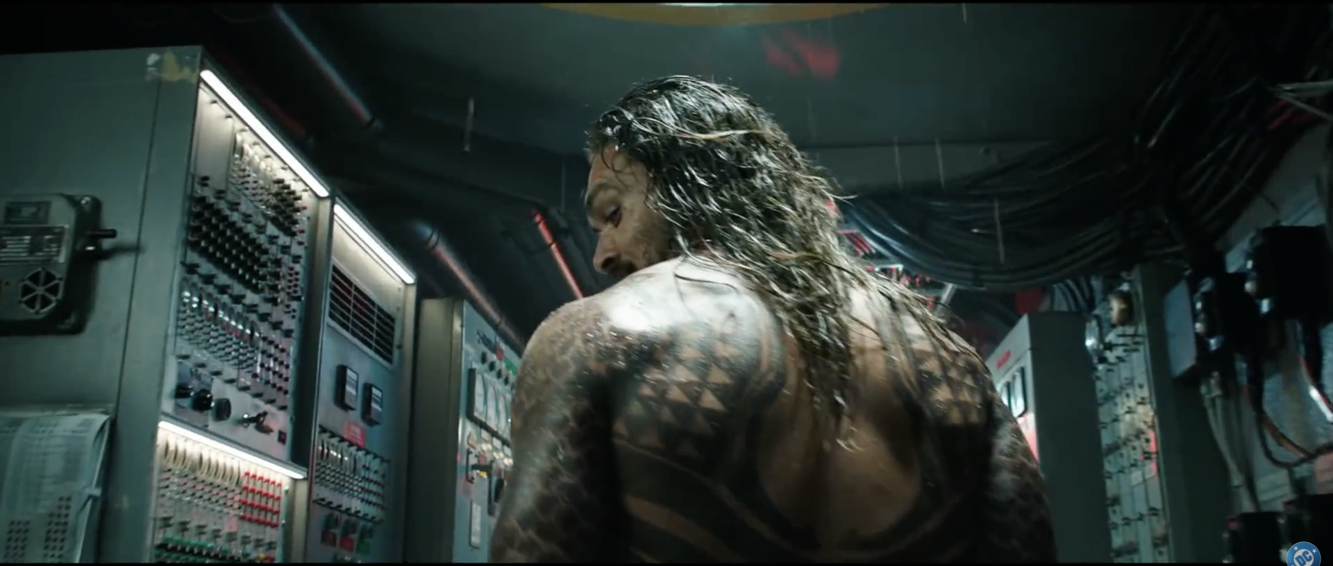 Aquaman cropped_01.png