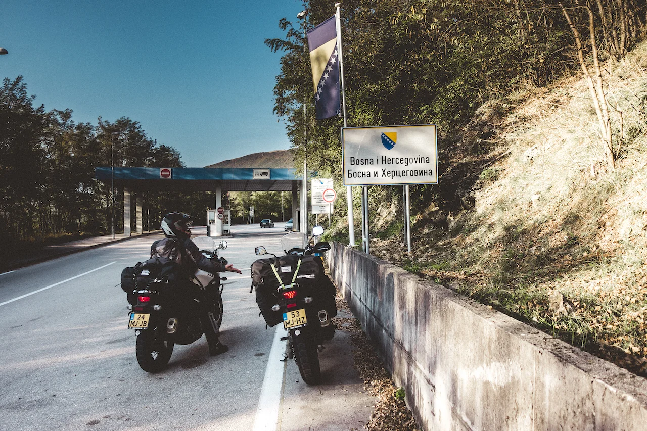 Just before we cross into Bosnia Herzegovina we stop to take a picture, a new country in the books for Nora.
